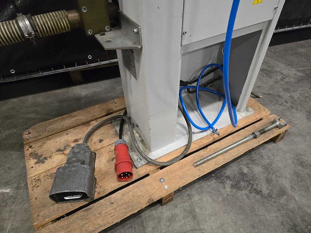 Tecna - 2011 - 4625 n - puntlasmachine - afbeelding 4 van  7