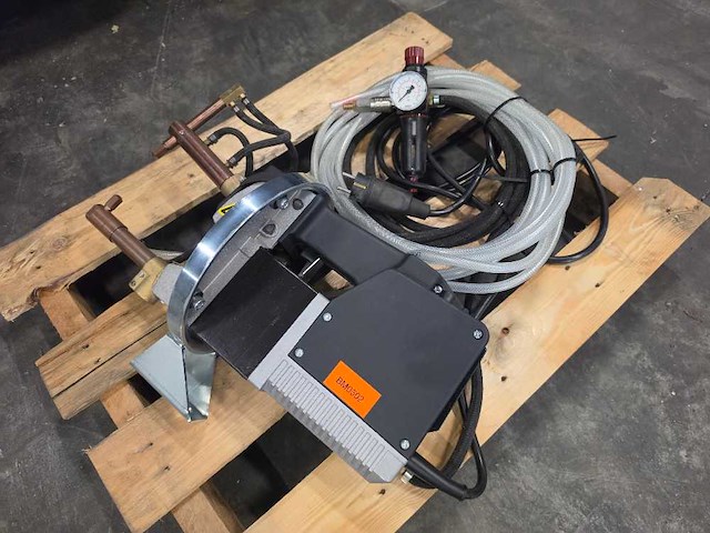 Tecna - 7913 - puntlasmachine - afbeelding 1 van  9