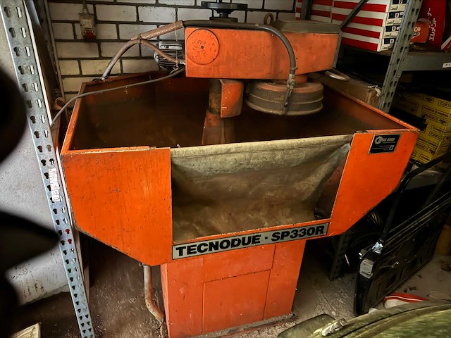 Tecnodue / carmec sp330r vlakslijp- freesmachine voor bewerking cilinderkoppen - afbeelding 1 van  7