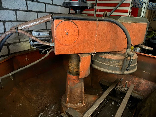 Tecnodue / carmec sp330r vlakslijp- freesmachine voor bewerking cilinderkoppen - afbeelding 7 van  7