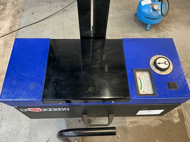 Tecnolux - 2019 - 2066 - koplamptester - afbeelding 6 van  6