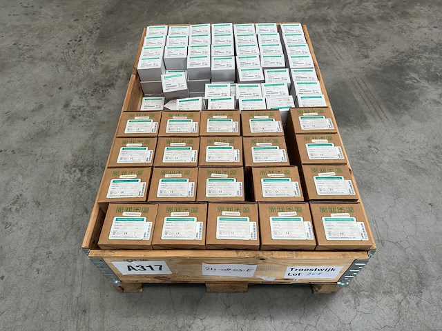 Teco - partij diverse programmable logic controllers (plc) - afbeelding 1 van  11