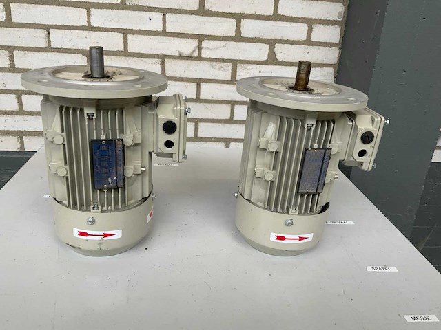 Teco 3-fase alaa-0080m0-10006-iz elektromotor (2x) - afbeelding 2 van  6