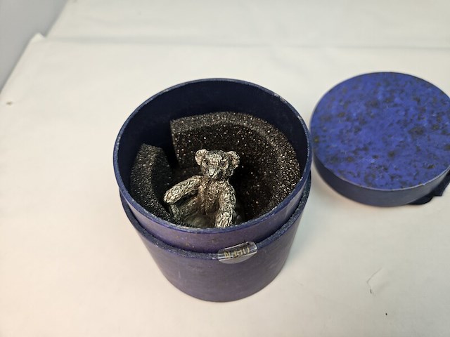 Teddy beer beeld - royal selangor - afbeelding 5 van  6