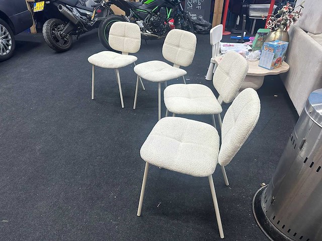 Teddy stoel - dining chair - afbeelding 3 van  4