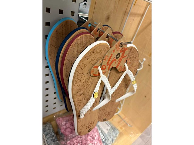 Teenslippers - paar - mixpartij (540x) - afbeelding 2 van  3