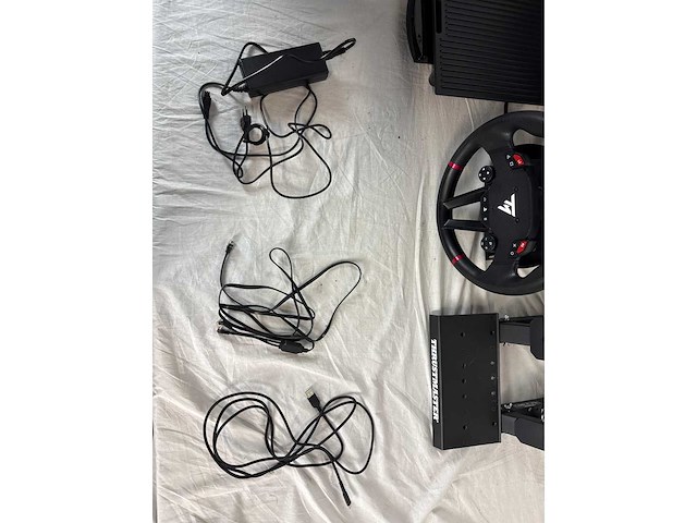 Tefal inicio gc241d contactgrill - geschikt voor panini's en meer + thrustmaster t598-p – racestuur en pedalen - afbeelding 3 van  4