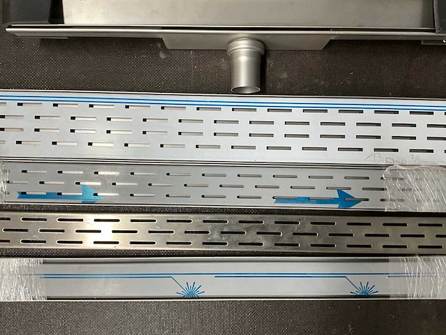 Tegel drains & douchegoten (15x) - afbeelding 7 van  7