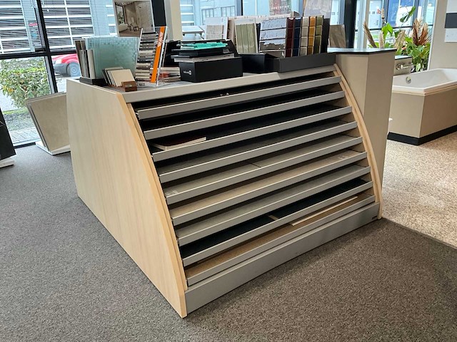 Tegel samplekast en diverse tegeldisplays - afbeelding 8 van  12