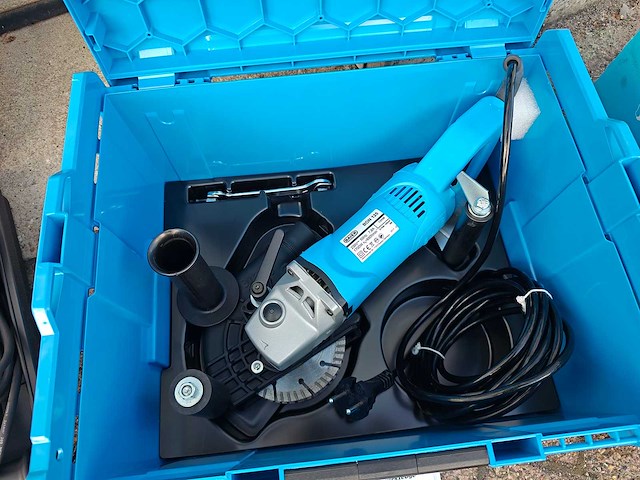 Tegelboormachine en sleuvenzaagmachine - afbeelding 8 van  10