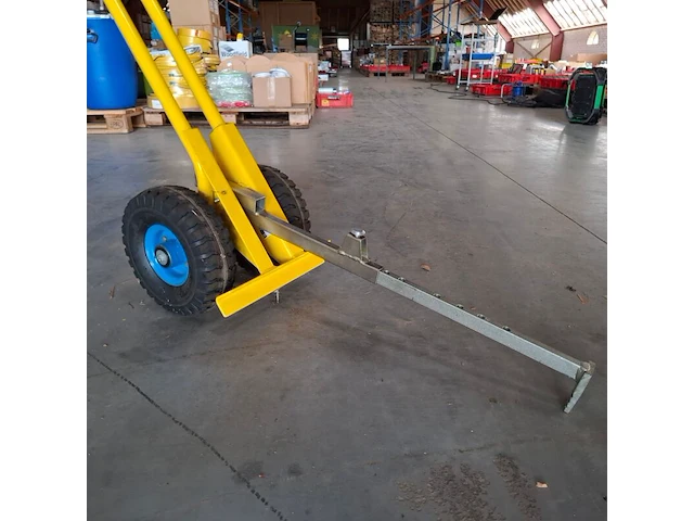 Tegeldonkey op luchtbanden orit - afbeelding 3 van  4