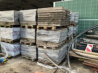 Tegels (144 m2) - afbeelding 1 van  3