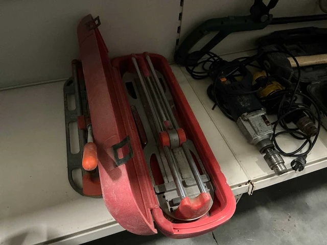Tegelsnijapparaten (2x) - afbeelding 4 van  4