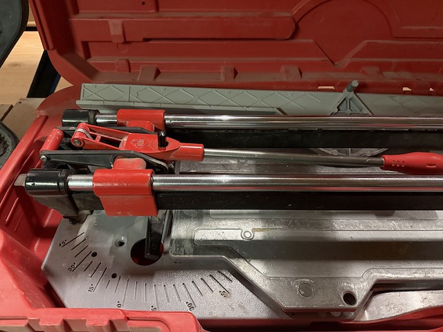 Tegelsnijder met koffer rubi, tx 900 - afbeelding 4 van  5