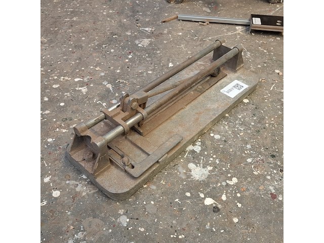 Tegelsnijder - afbeelding 1 van  3