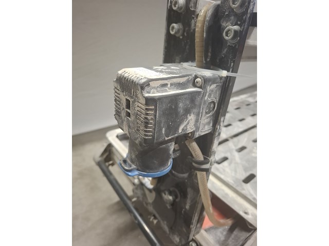 Tegeltafelzaag verstelbaar 1000mm 230v gölz, gs350a-120, bouwjaar 2022 - afbeelding 5 van  10