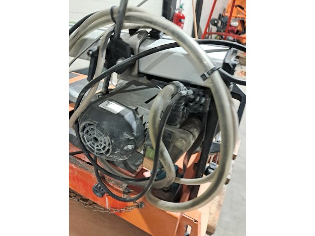 Tegeltafelzaag verstelbaar groot l=950mm/h40mm ~ battipav, vip 290, bouwjaar 2018 - afbeelding 6 van  7