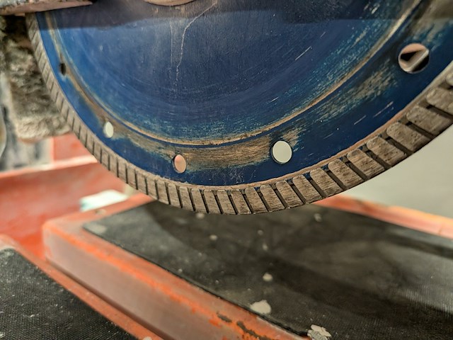 Tegeltafelzaag verstelbaar groot l=950mm/h40mm ~ battipav, vip 290, bouwjaar 2018 - afbeelding 4 van  7