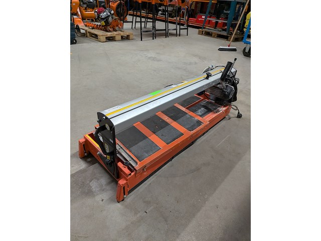 Tegeltafelzaag verstelbaar groot l=950mm/h40mm ~ battipav, vip 290, bouwjaar 2020 - afbeelding 7 van  8