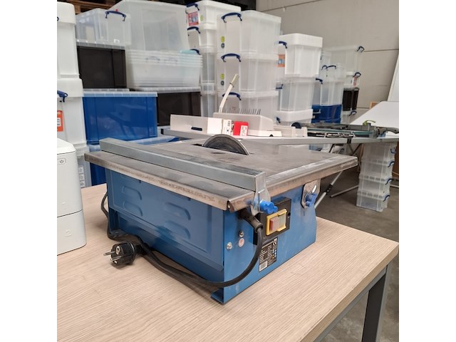 Tegelzaagmachine bitux, tc180a-2, bouwjaar 2021 - afbeelding 1 van  4