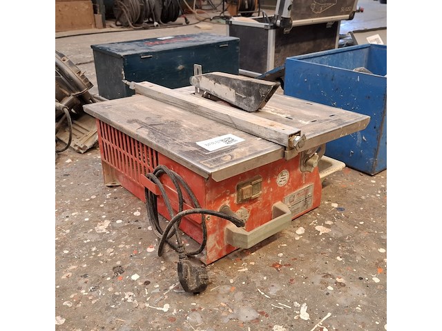 Tegelzaagmachine profitech, flc 180, bouwjaar 2003 - afbeelding 1 van  5