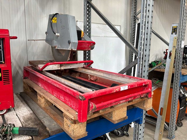 Tegelzaagmachine - afbeelding 1 van  8