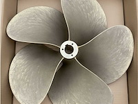 Teignbridge 5 -blade nibral propeller 610 x 810 r - 33252086 - afbeelding 3 van  3