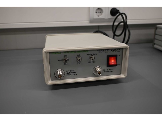 Tekbox tbmda3 rf power versterker - afbeelding 1 van  4