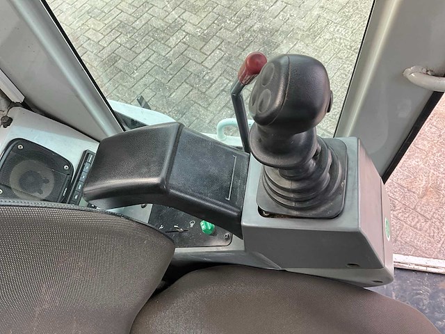 Tekeuchi tcr50 roterende rupsdumper - afbeelding 8 van  32