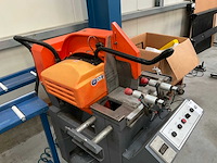 Tekna afkortcirkelzaagachine met aan-afvoerrollenbaan - afbeelding 5 van  7
