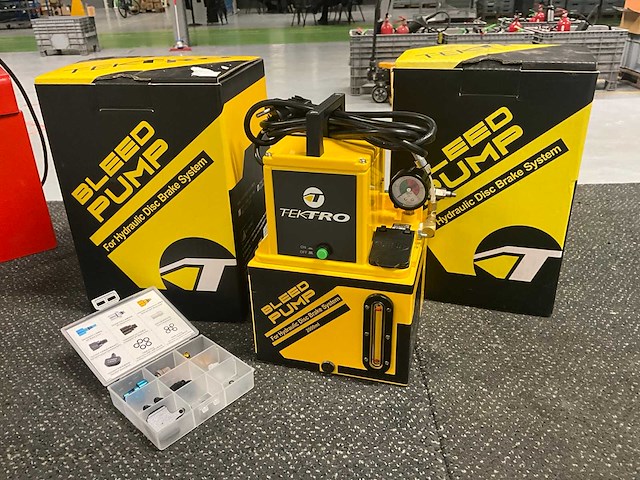 Tektro yem-2501-tt1a hydraulische schijfrem ontluchtingspomp (2x) - afbeelding 1 van  7