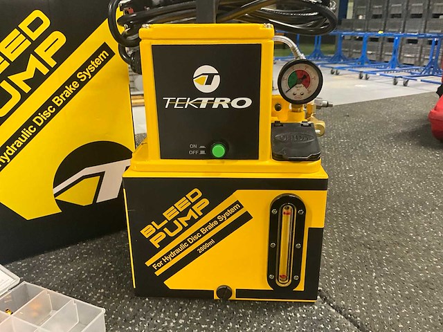 Tektro yem-2501-tt1a hydraulische schijfrem ontluchtingspomp - afbeelding 2 van  6