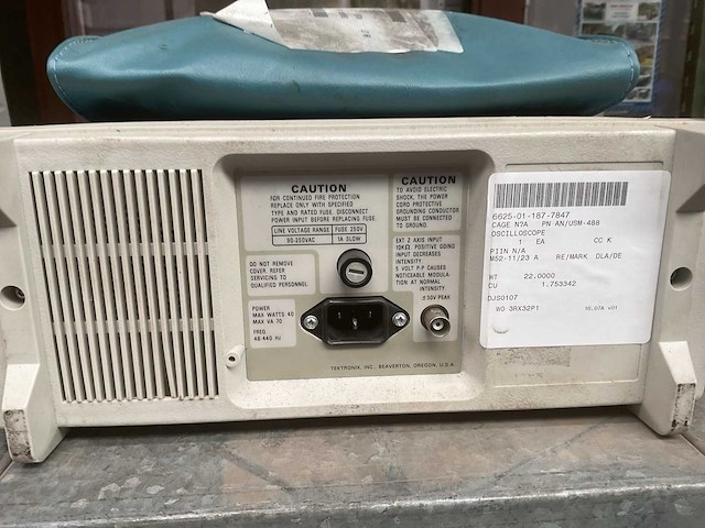 Tektronics 2235 oscilloscope - afbeelding 4 van  6