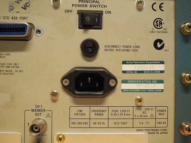 Tektronix - awg 420 - arbitrary waveform generator - afbeelding 9 van  10