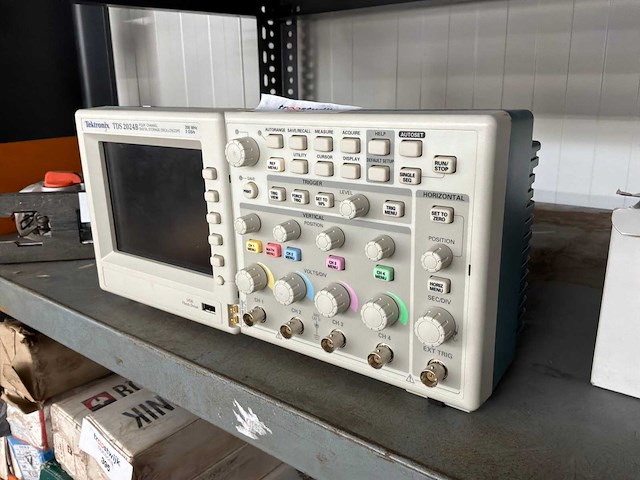 Tektronix tds 2024b oscilloscoop - afbeelding 2 van  6