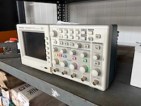 Tektronix tds 2024b oscilloscoop - afbeelding 2 van  6