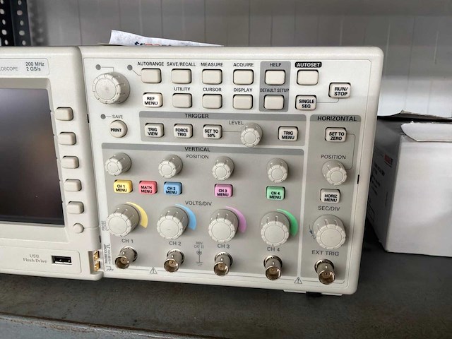 Tektronix tds 2024b oscilloscoop - afbeelding 3 van  6
