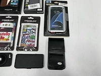 Telefoon en tablet hoesjes (24x) - afbeelding 8 van  11