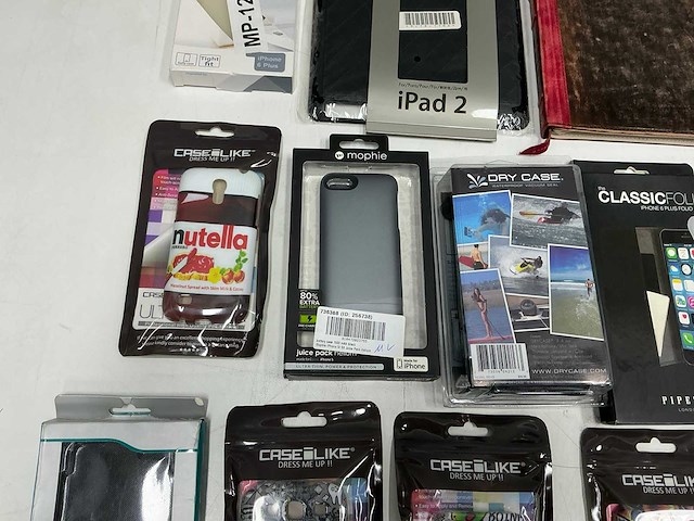 Telefoon en tablet hoesjes (24x) - afbeelding 10 van  11