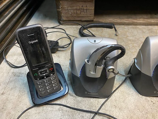 Telefooncentrale yealink sip-t41p met headsets - afbeelding 5 van  7