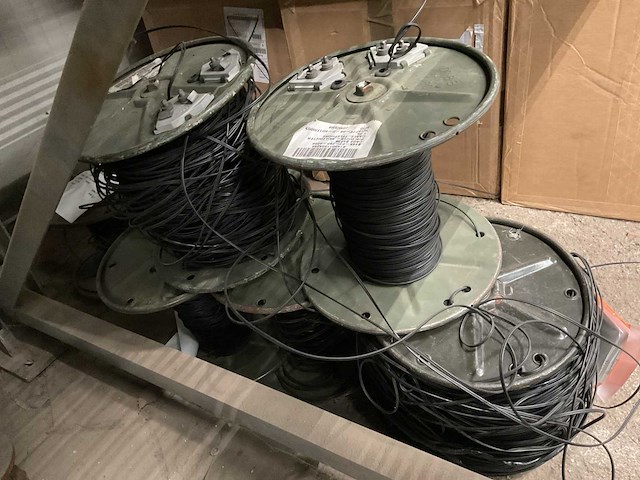 Telefoonkabel op haspel (8x) - afbeelding 2 van  5