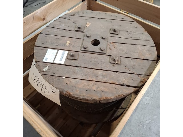 Telefoonkabel op houten haspel - afbeelding 5 van  5