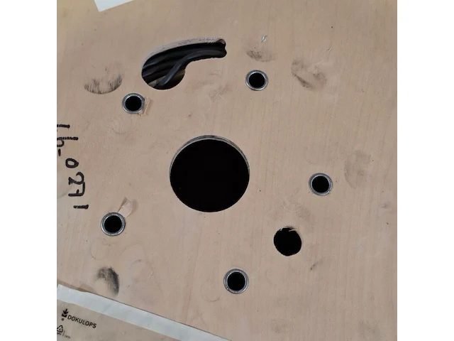 Telefoonkabel op houten haspel - afbeelding 5 van  6