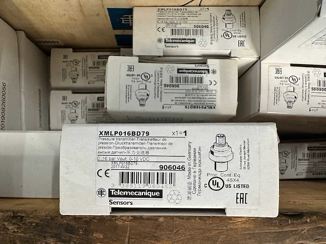 Telemecanique - partij elektronica: sensors & druktransmitters en eindschakelaars - afbeelding 4 van  9