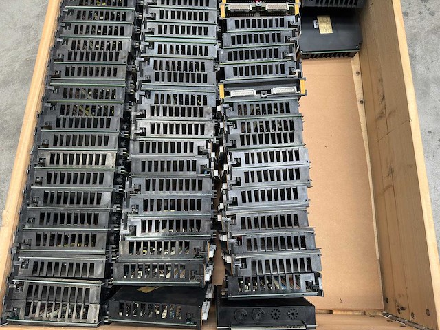 Telemecanique - partij tsx plc modules (80+ stuks) - afbeelding 2 van  7