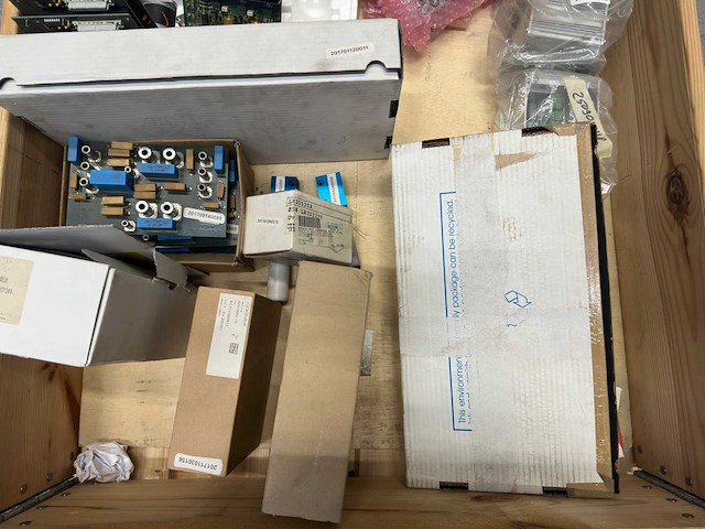 Telemecanique, cognex - partij industriële elektronica & besturingscomponenten - afbeelding 8 van  8