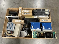 Telemecanique, mitsubishi - partij elektronica & industriële plc-, hmi- en besturingscomponenten - afbeelding 8 van  9
