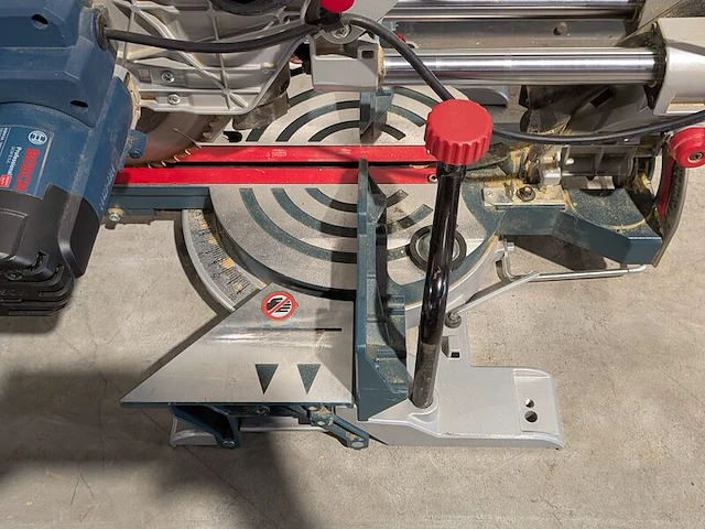 Telescoop-/afkortzaag - 230v, bosch, gcm 8 sjl, 2019 - afbeelding 4 van  8