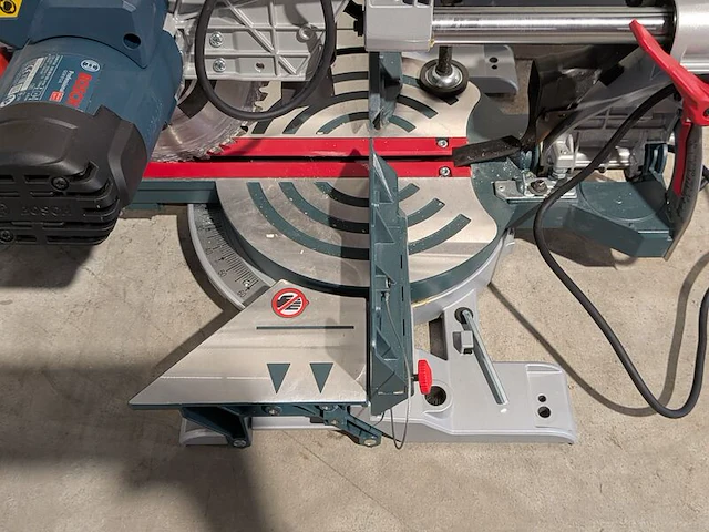 Telescoop-/afkortzaag - 230v, bosch, gcm 8 sjl, 2023 - afbeelding 4 van  8