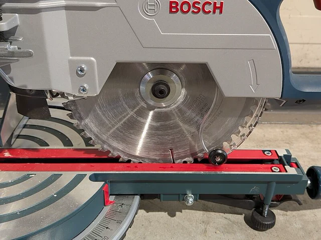 Telescoop-/afkortzaag - 230v, bosch, gcm 8 sjl, 2023 - afbeelding 8 van  8